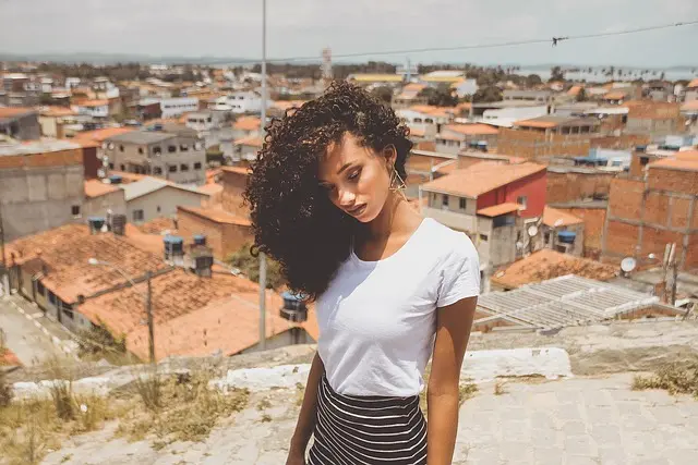 How to Build a Captivating Modelling Portfolio That Stands Out