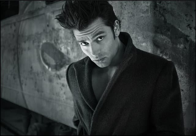 Essential Steps to Launch Your Modelling Career Successfully