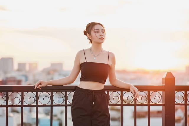 How to Stand Out in a Competitive Modelling Market